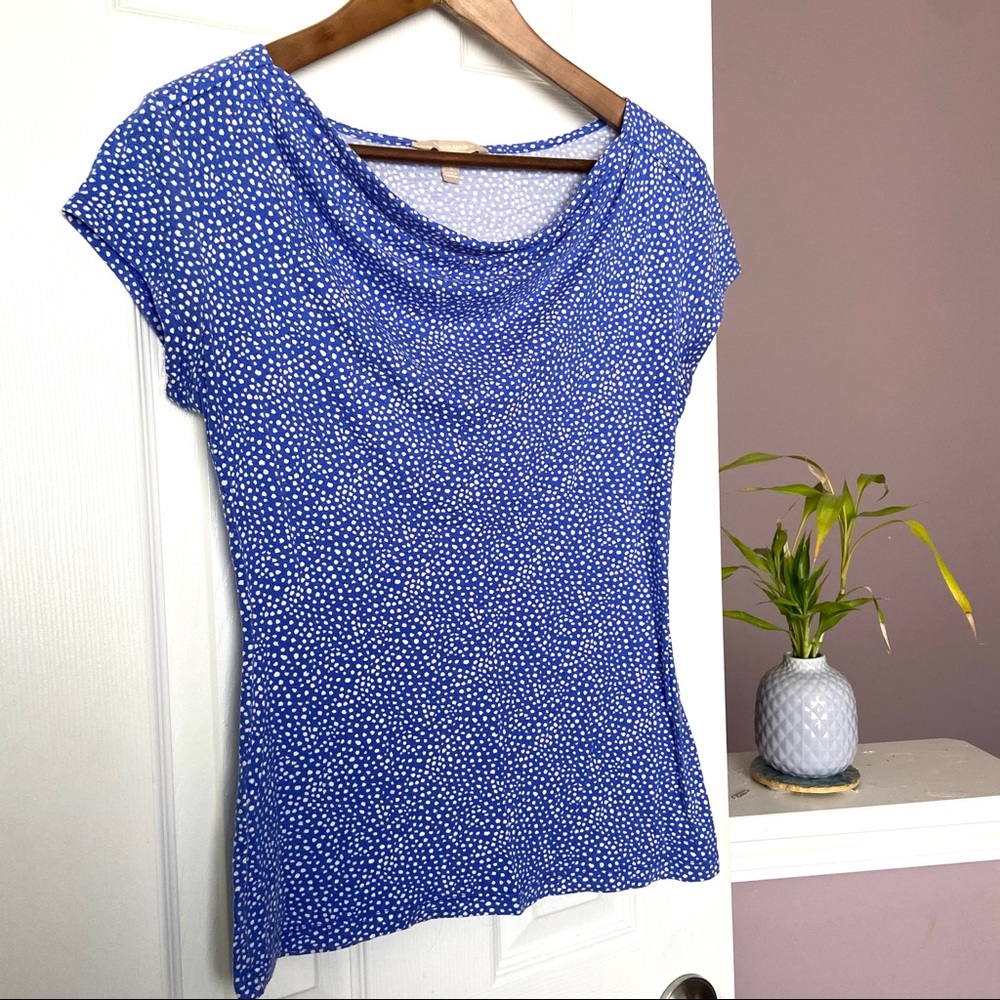 🌟3/$15🌟 Banana Republic mini dot cowl neck tee